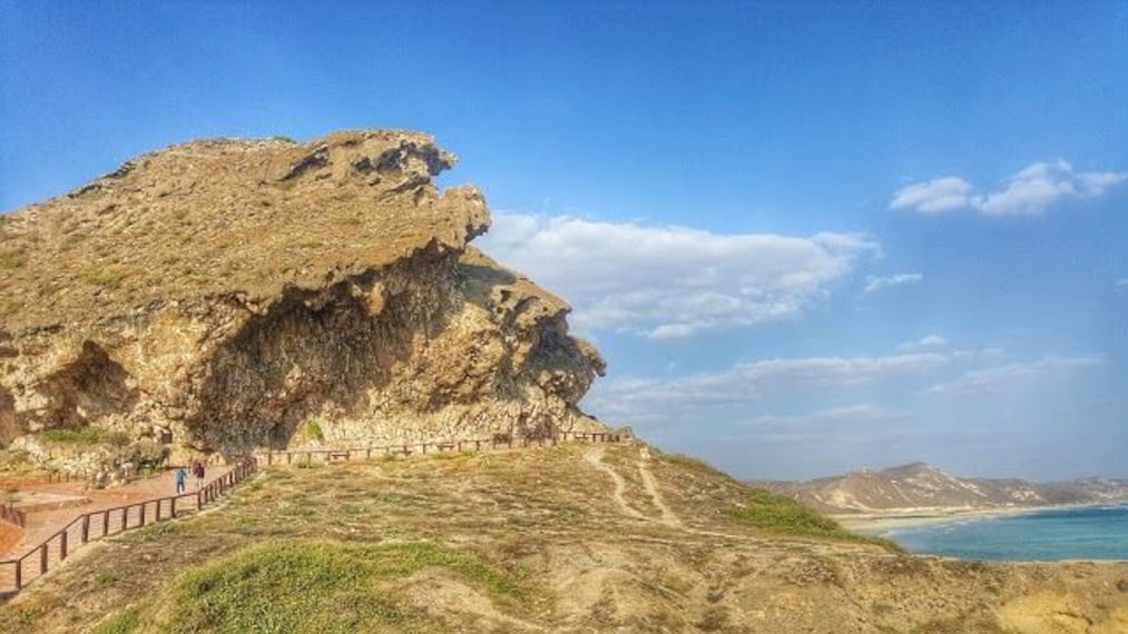 Al Mughsail Beach_5